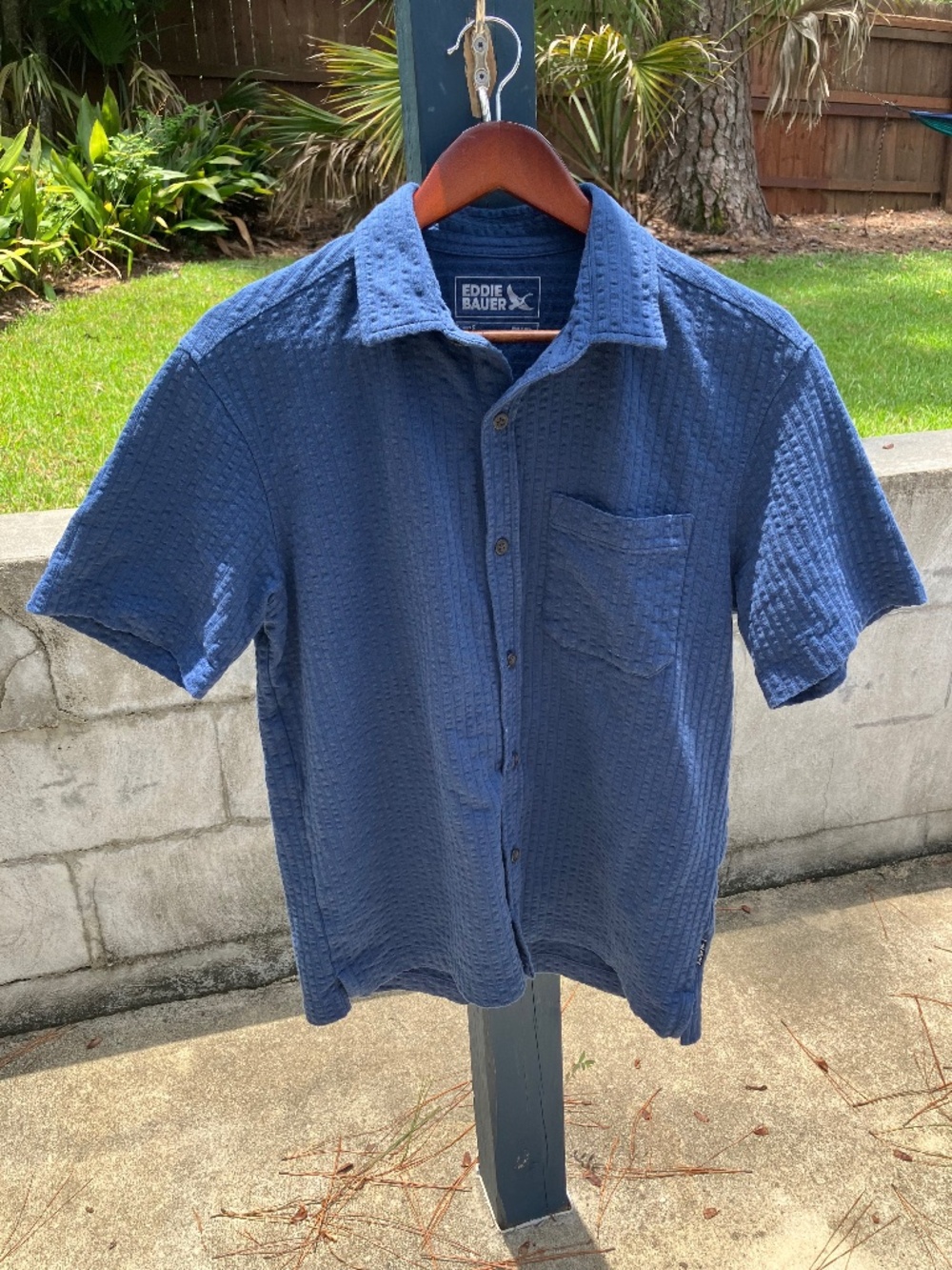 Eddie Bauer Button Down in a Deep Blue Textured Knit - Men's Small